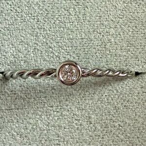 14K White Gold Diamond Bezel Twist Ring, Size 7.5